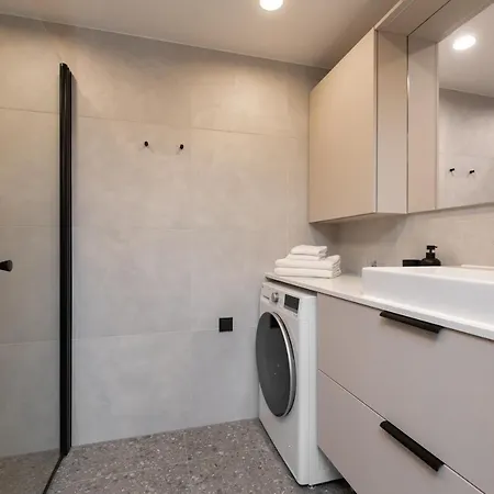 Hilltop - Seaplane Harbour Apartment Reval